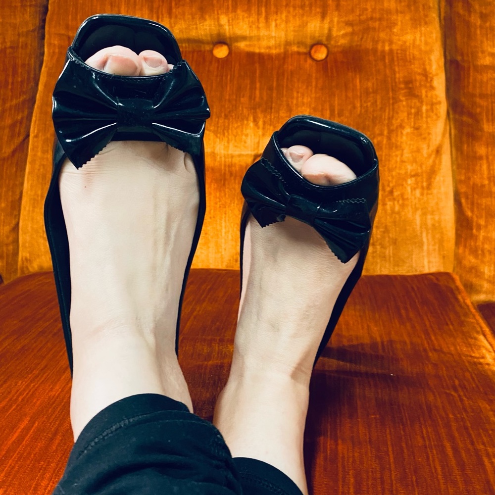 Black dress sandals kitten heel 9.5 size